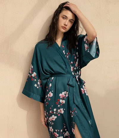 Sakuragi Kimono Robe